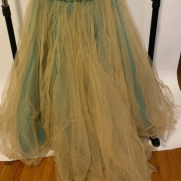 Gorgeous Strapless Prom Dress - Picture 5 of 7